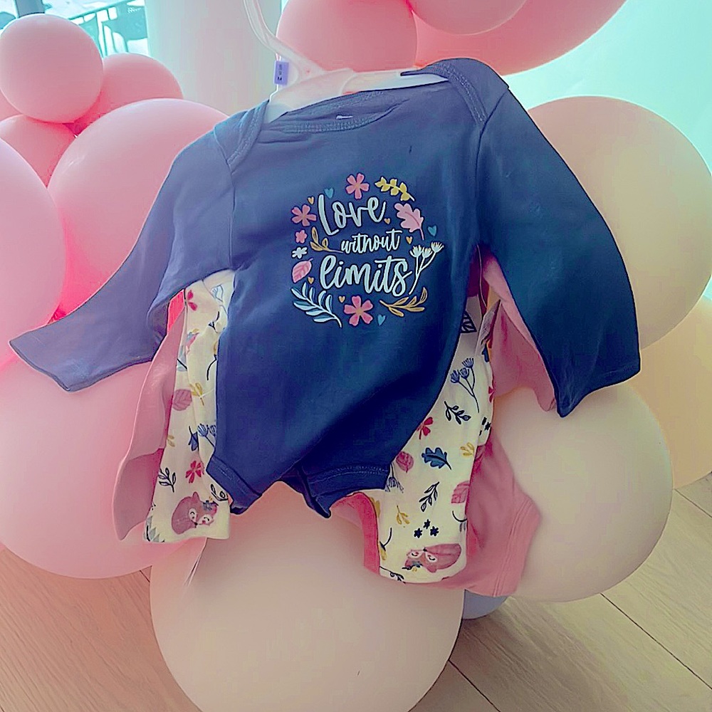 Pack of 3 koala baby bodysuits 6-9 mo